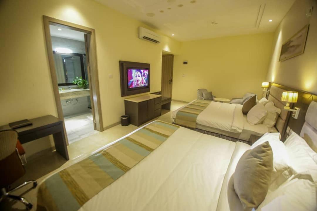 Perfecto La Villa Hotel And Suites ลากอส ภายนอก รูปภาพ