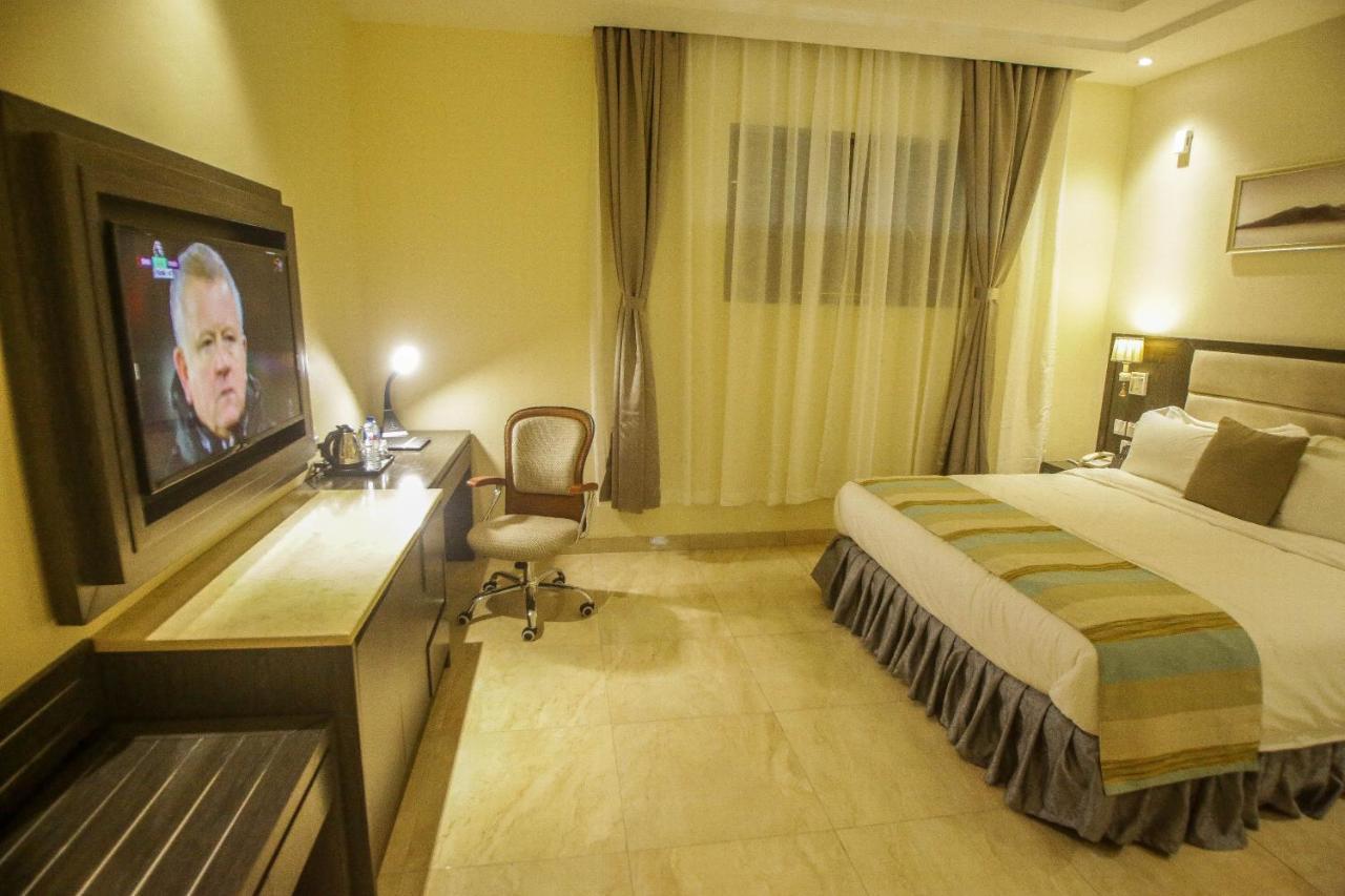 Perfecto La Villa Hotel And Suites ลากอส ภายนอก รูปภาพ