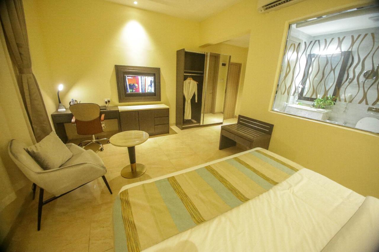 Perfecto La Villa Hotel And Suites ลากอส ภายนอก รูปภาพ